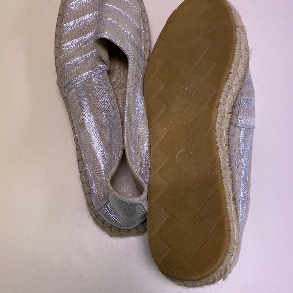 Casa Hernaz Madrid Espadrilles metallic, silver strips, braided heel. - Picture 6 of 11